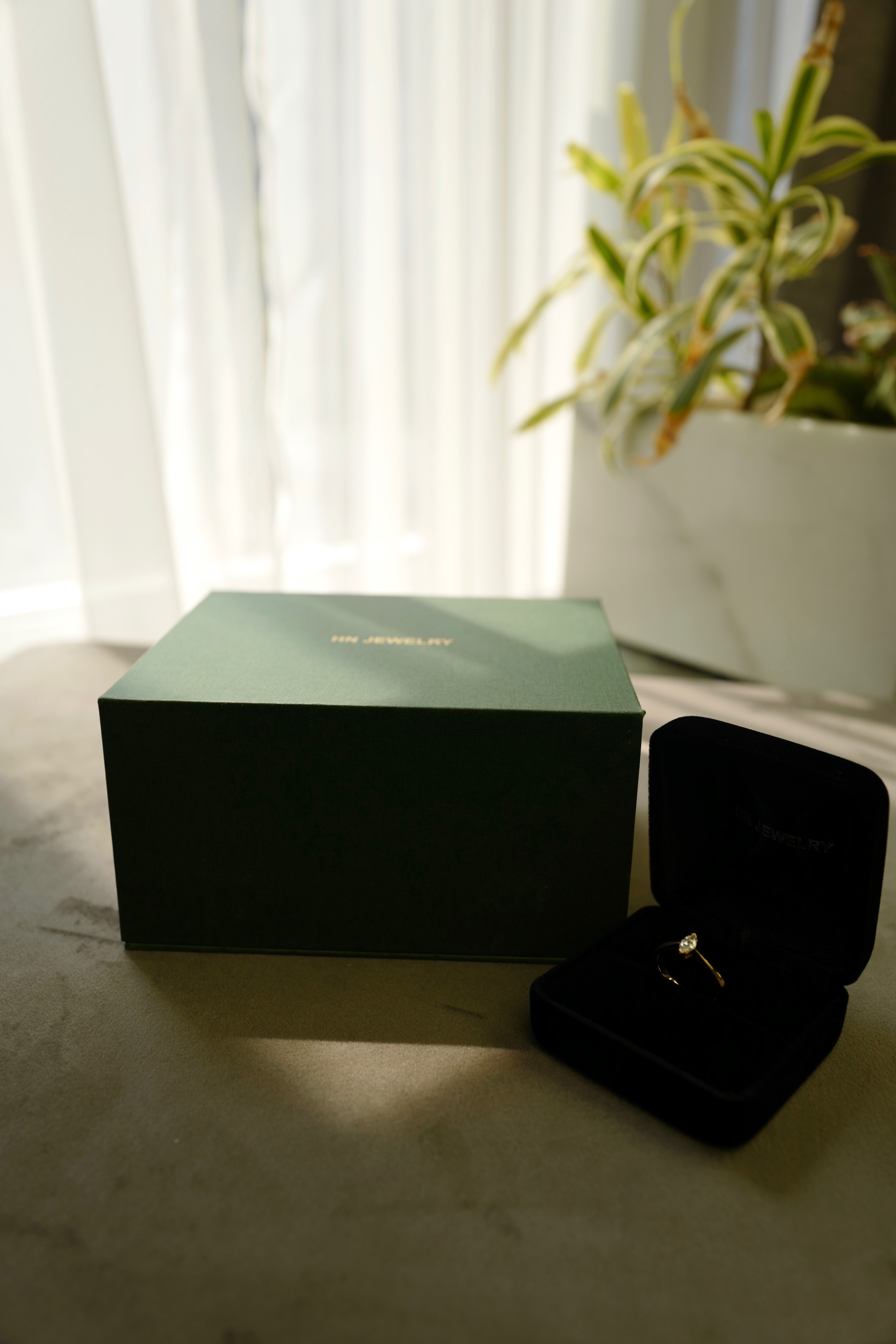 Diamond Open Ring in Yellow Gold - HN JEWELRY