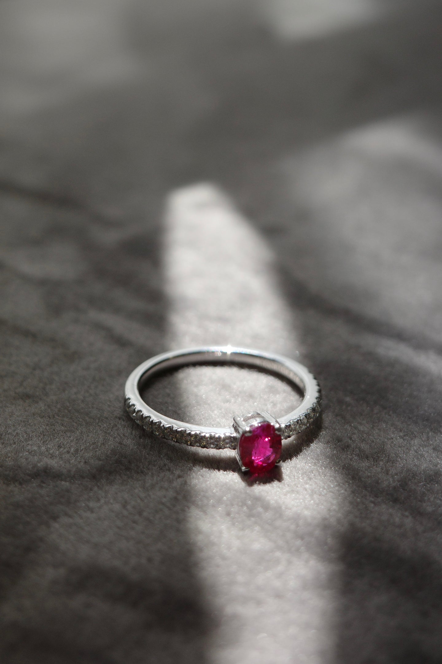 oval ruby ring - HN JEWELRY
