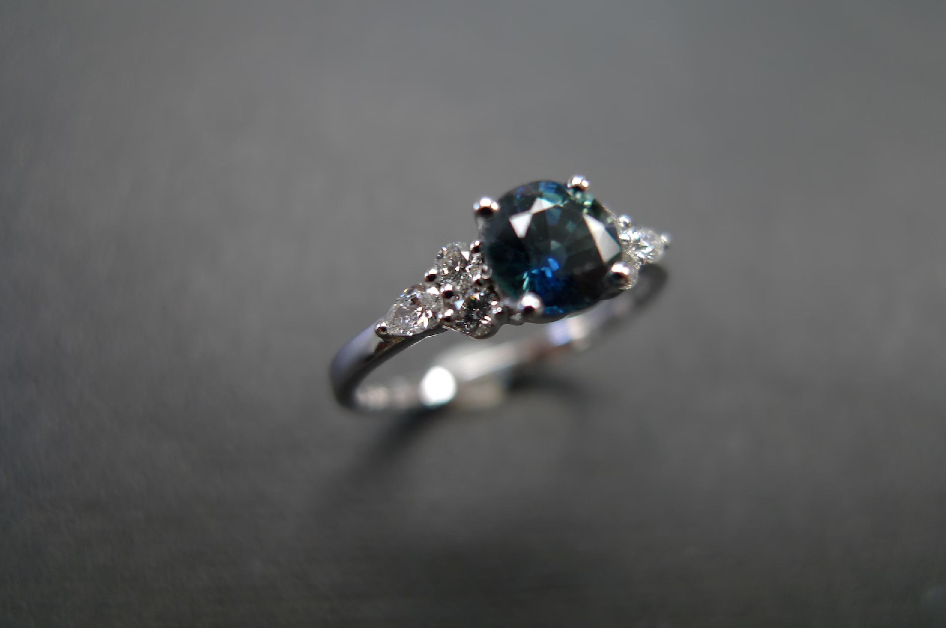 Teal Sapphire and Diamond Ring in White Gold - HN JEWELRY