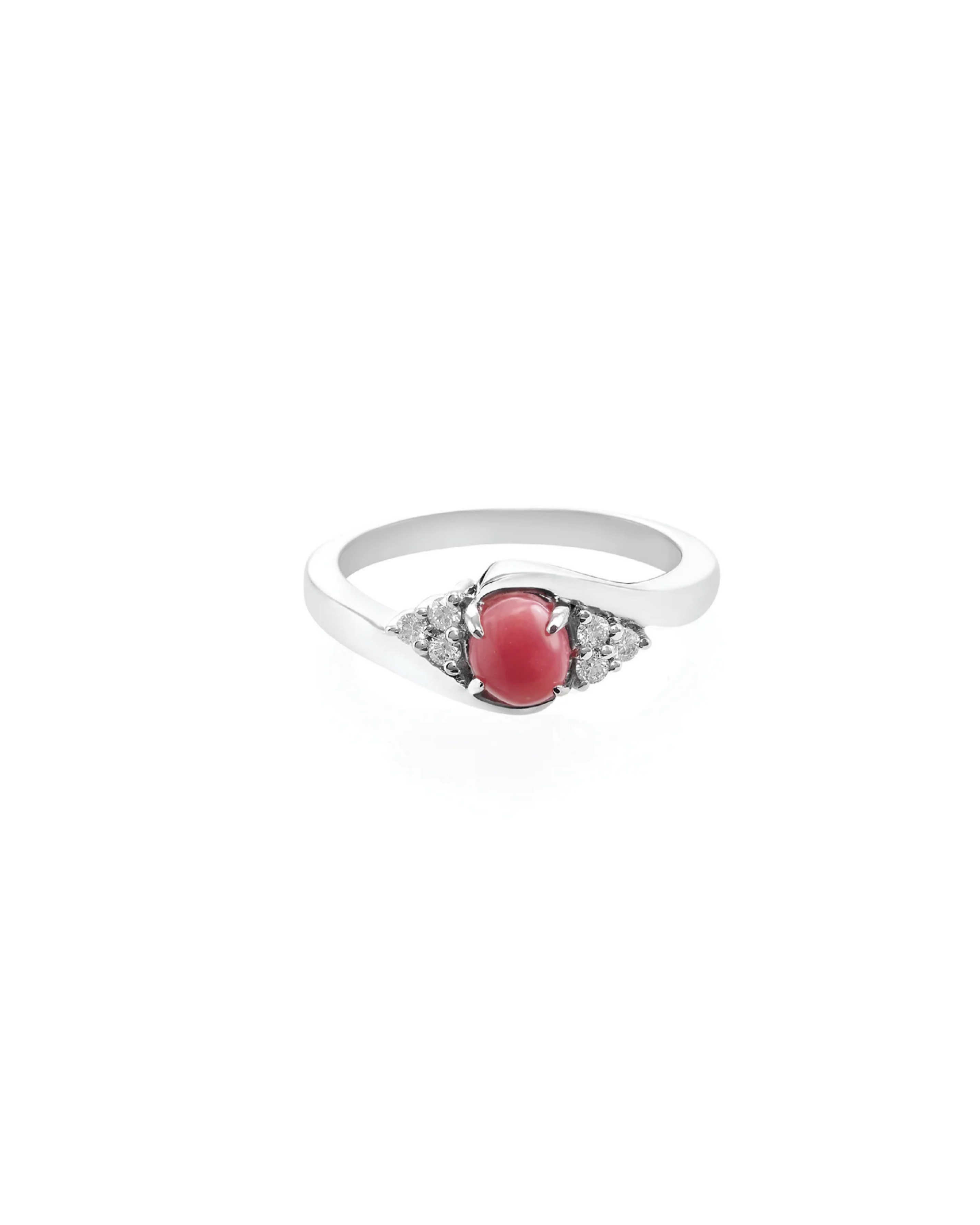 Conch Pearl and Diamond Ring