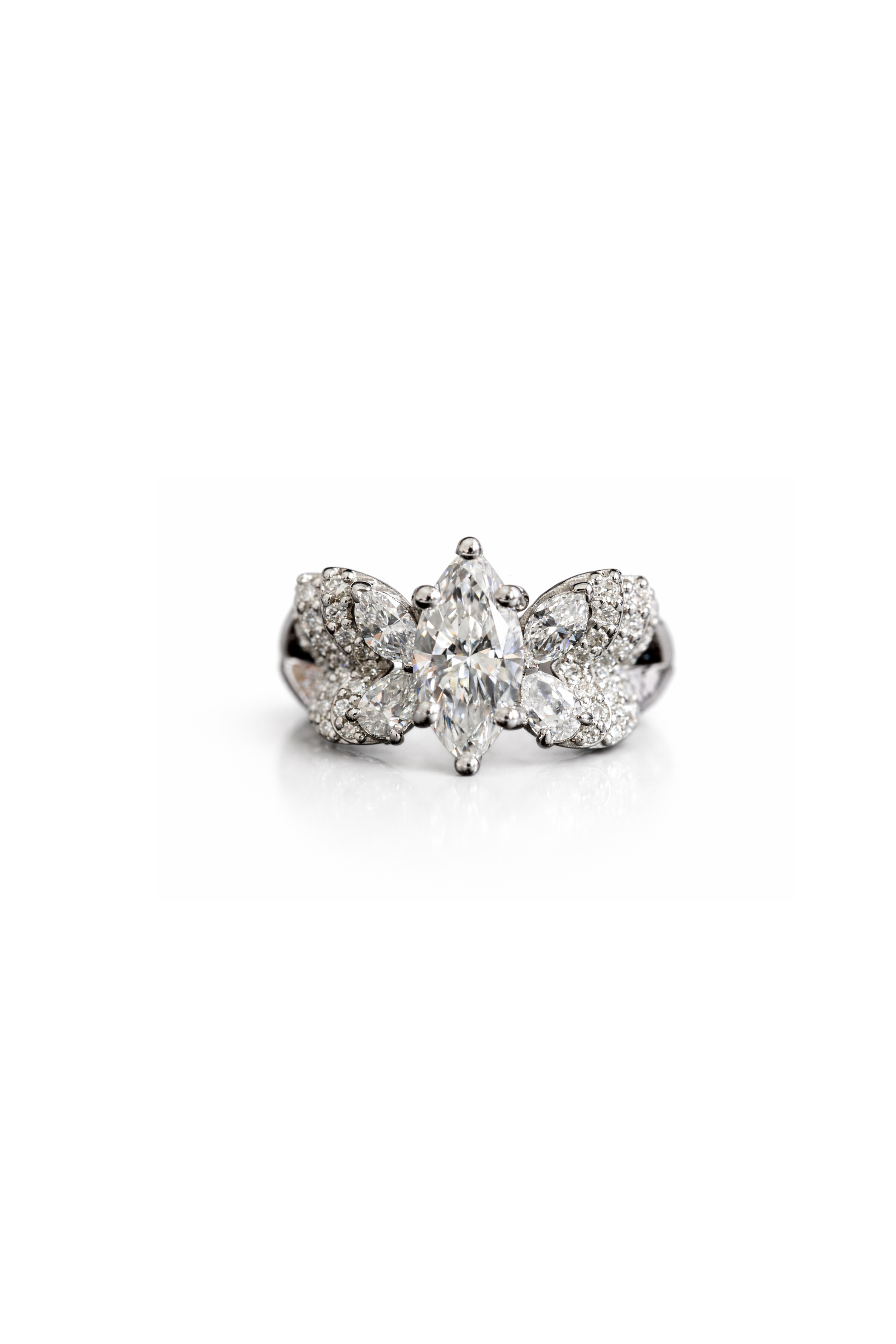 1ct Marquise Diamond Komorebi Ring