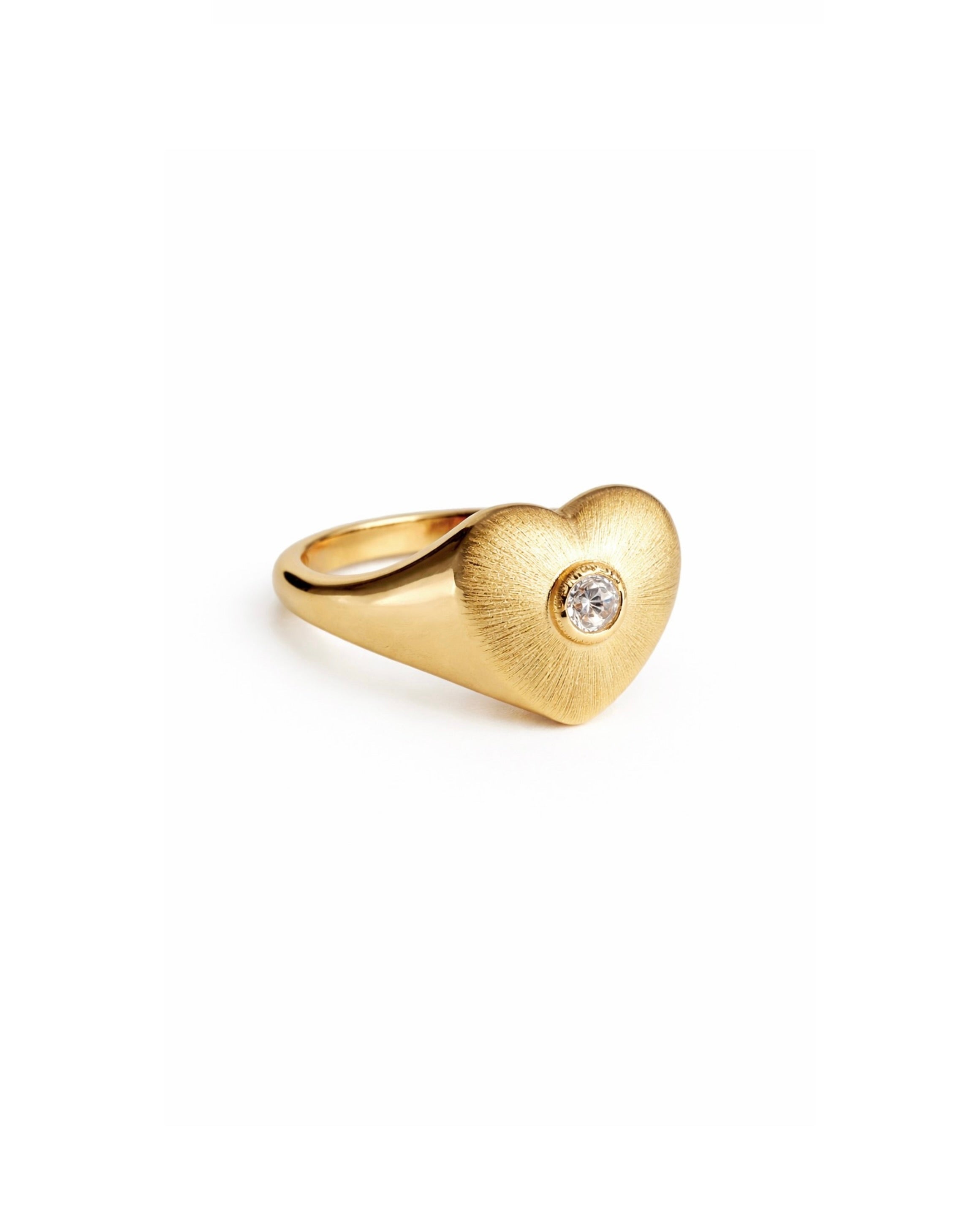 gold-heart-promise-ring-with-diamond