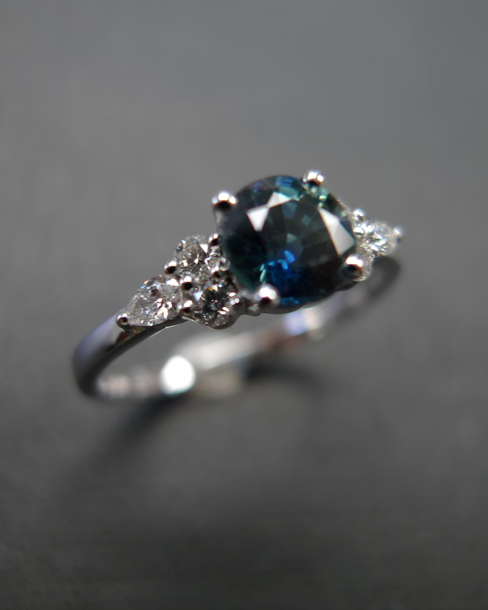 Teal Sapphire and Diamond Ring in White Gold - HN JEWELRY