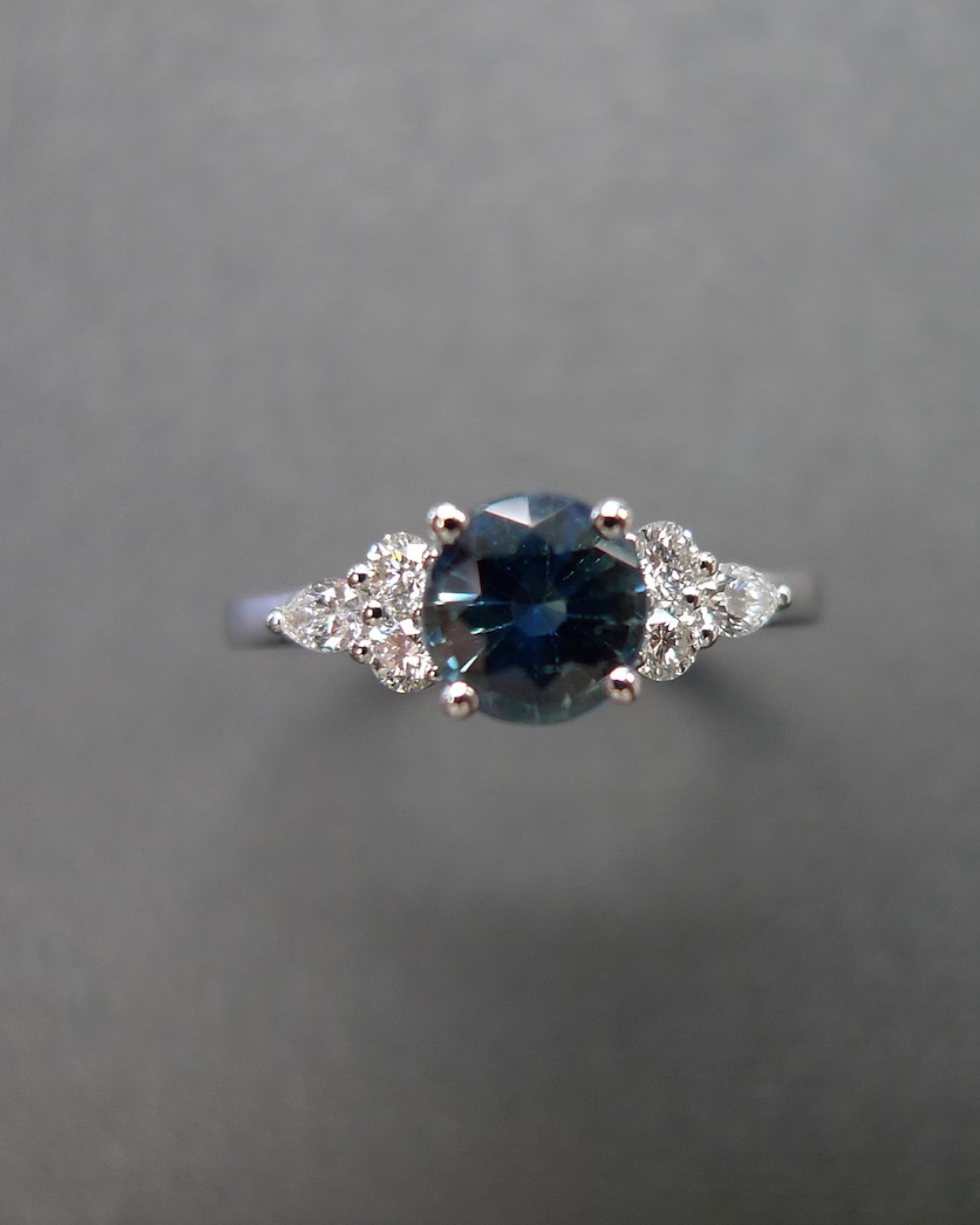 Teal Sapphire and Diamond Ring in White Gold - HN JEWELRY