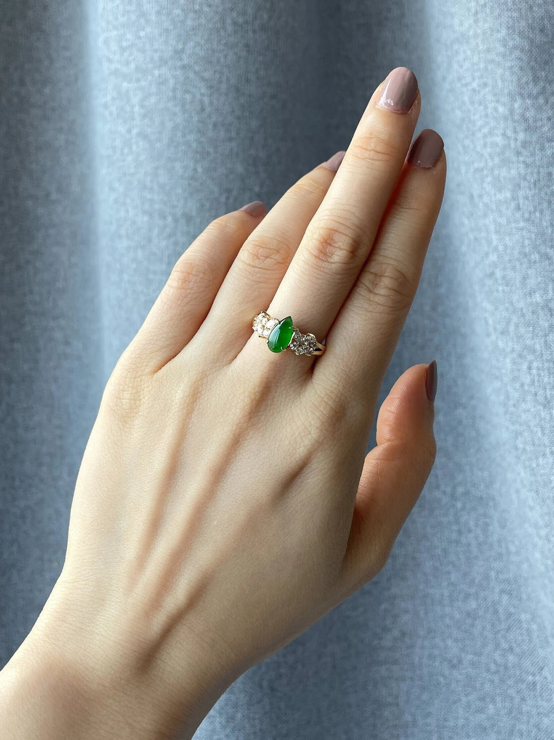 Certified Pear Shape Green Jade and Diamond Ring in Yellow Gold - HN JEWELRY