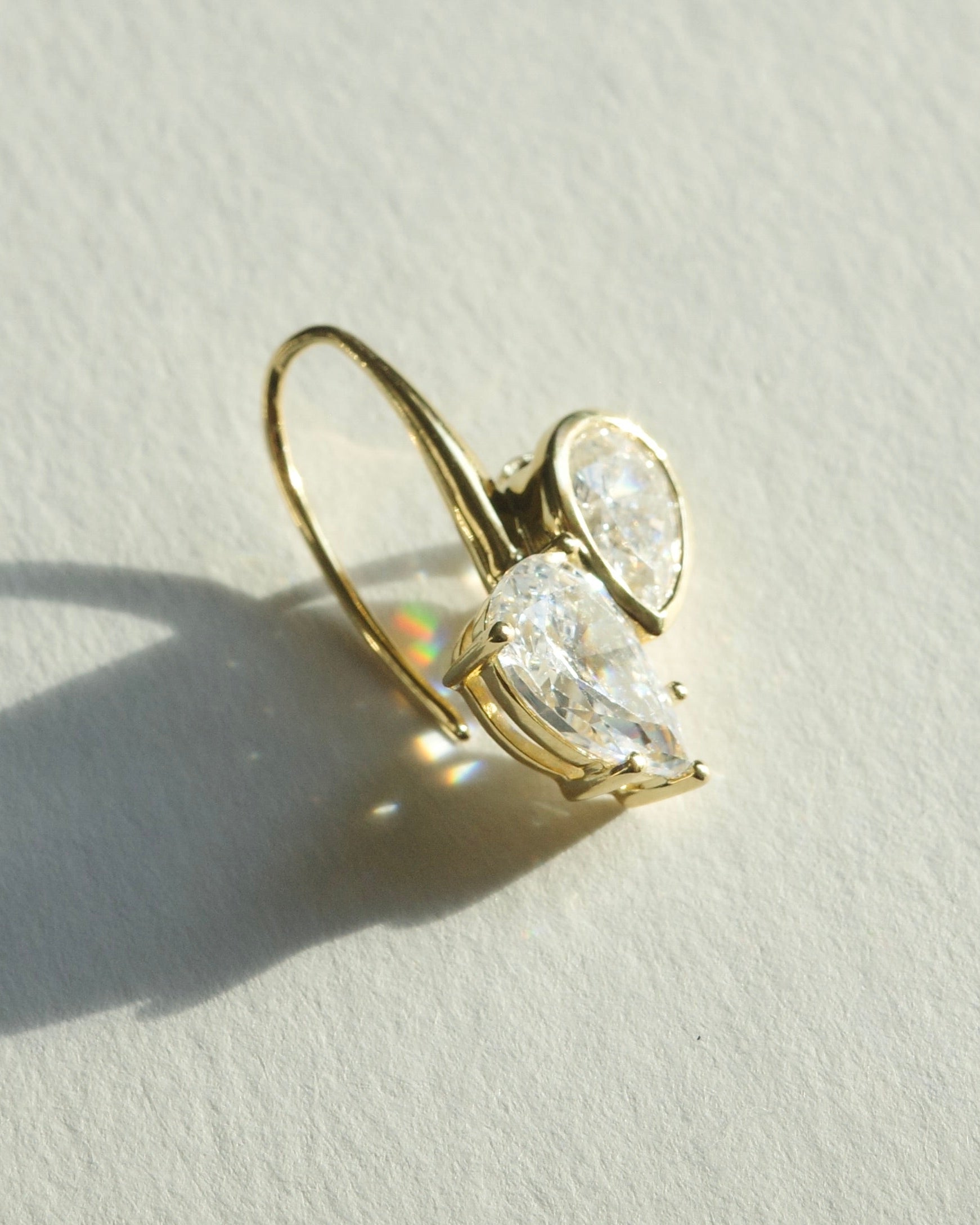sparkly pear cut diamond duo earring
