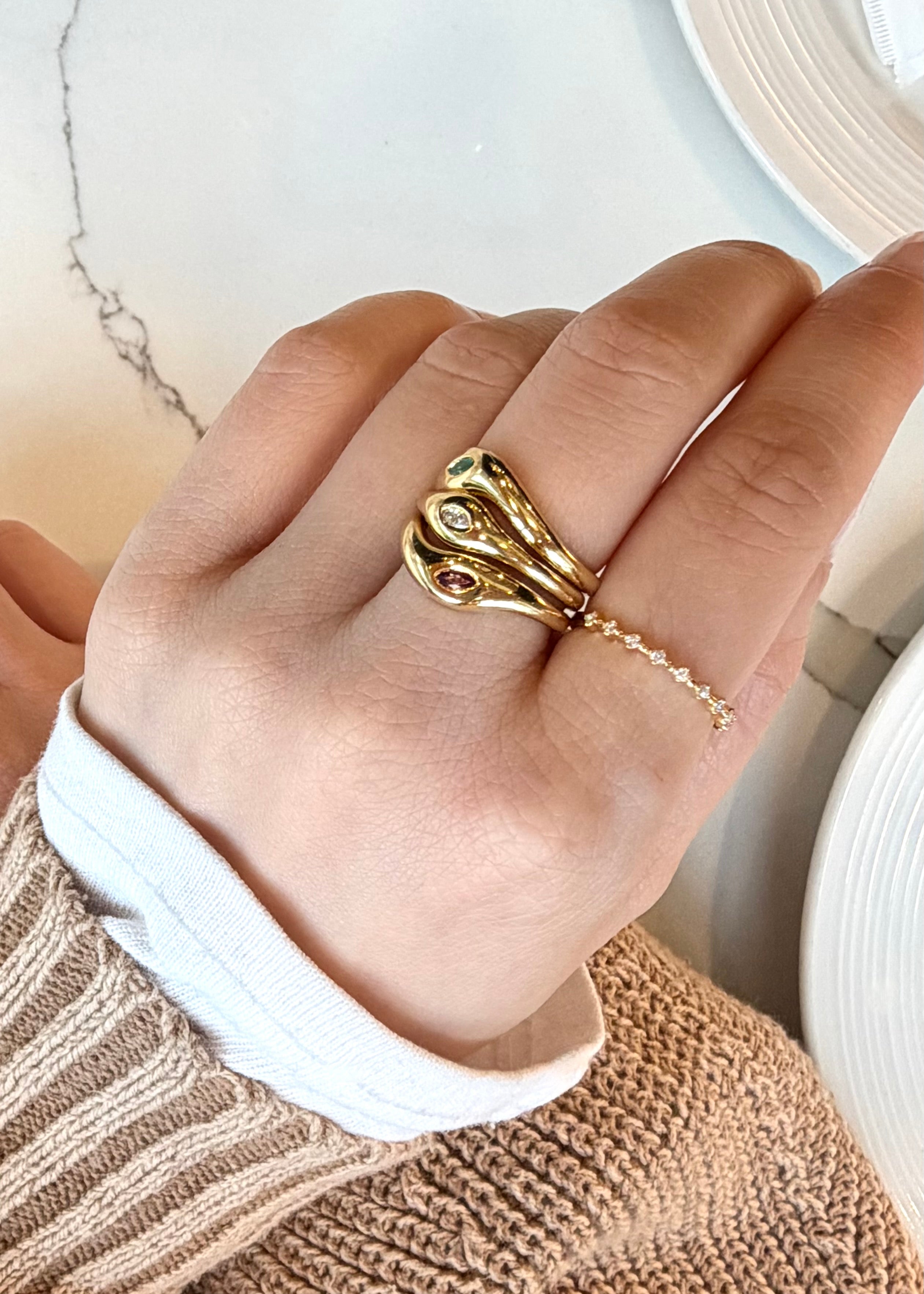 HN Jewelry three ring Dôme stack in yellow gold