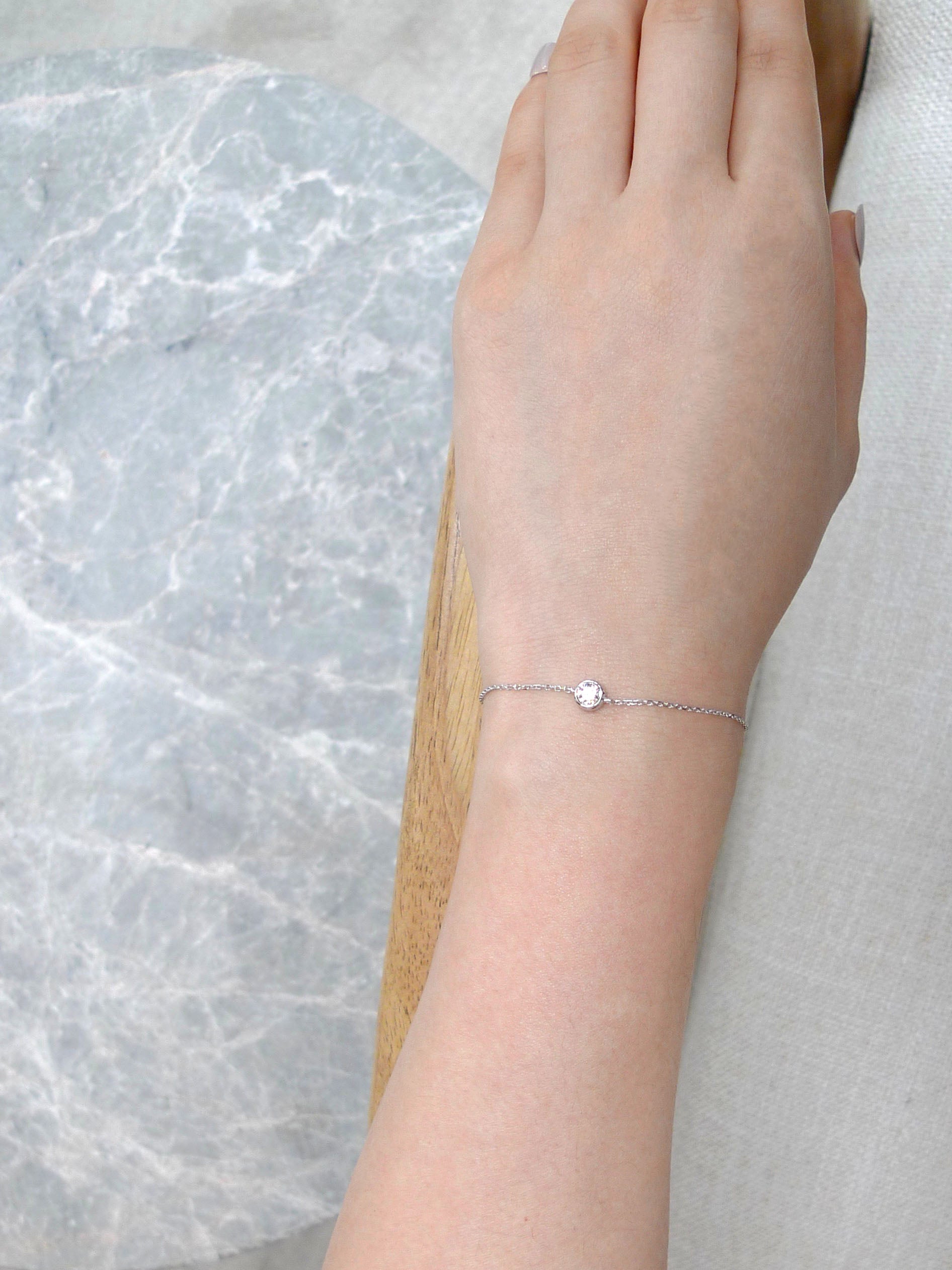 Bezel Set Diamond Bracelet in 18K White Gold - HN JEWELRY