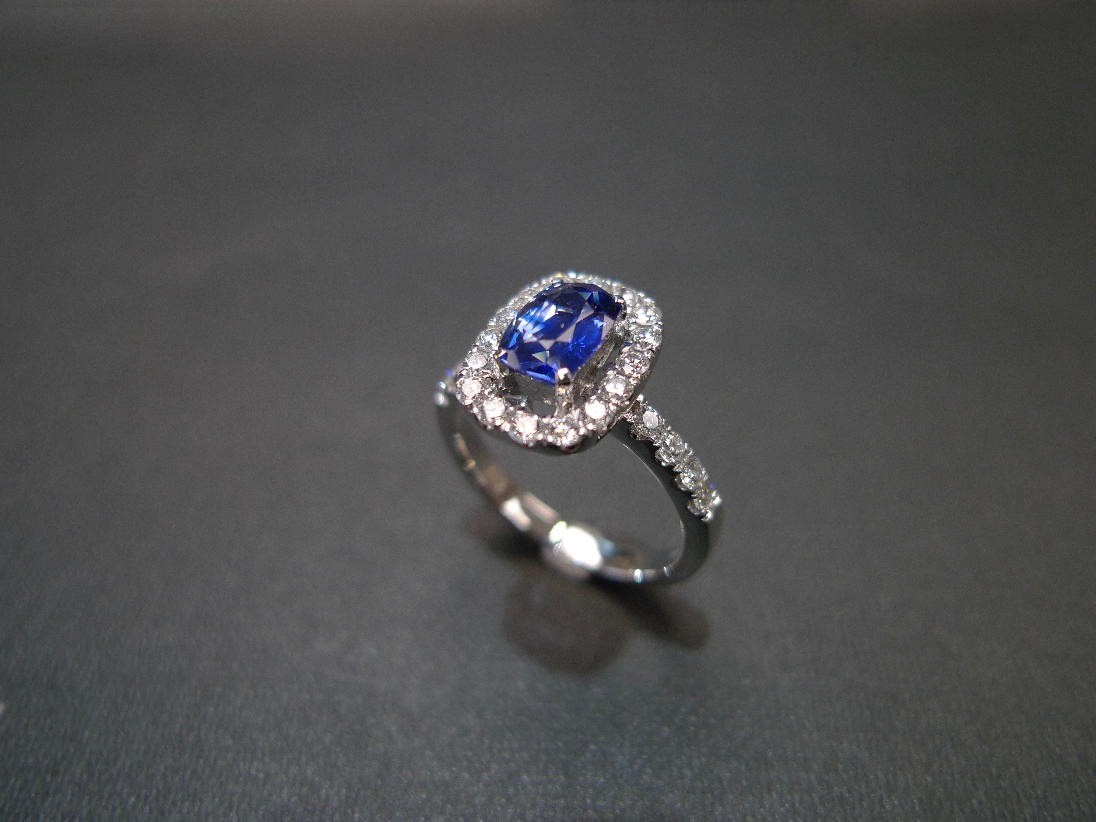 Cushion Cut Blue Sapphire & Diamond Ring in 18K White Gold - HN JEWELRY