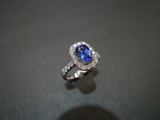 Cushion Cut Blue Sapphire & Diamond Ring in 18K White Gold - HN JEWELRY