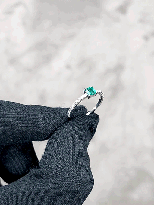 Square Cut Emerald and Diamond Ring in 18K White Gold - HN JEWELRY