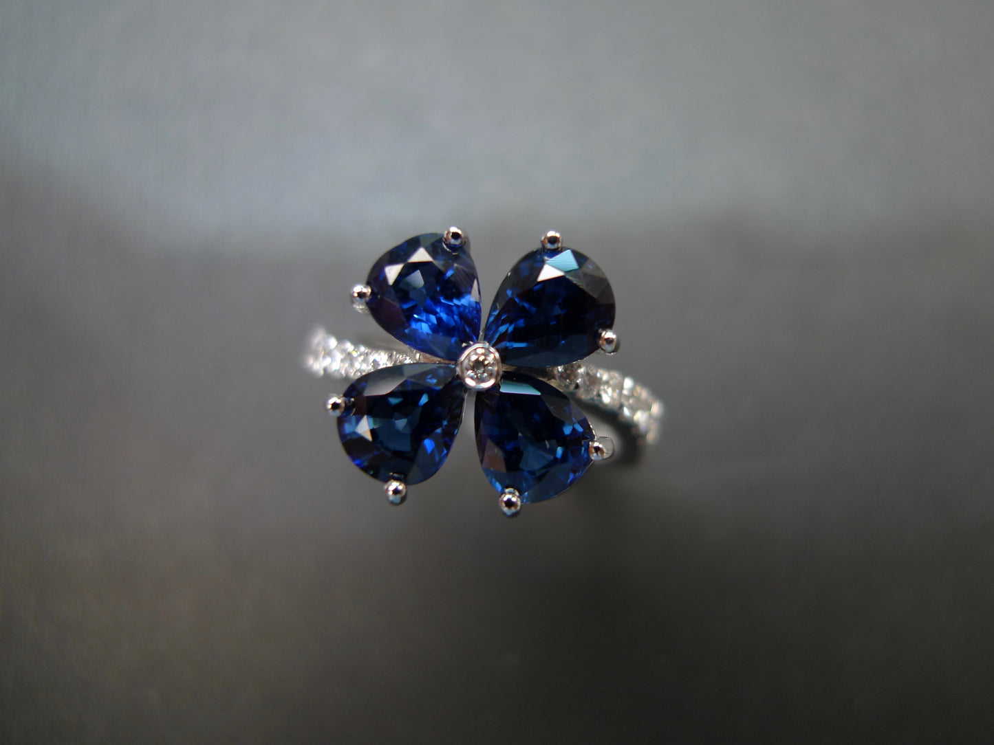 Pear Shaped Blue Sapphire & Diamond Twist Floral Ring - HN JEWELRY