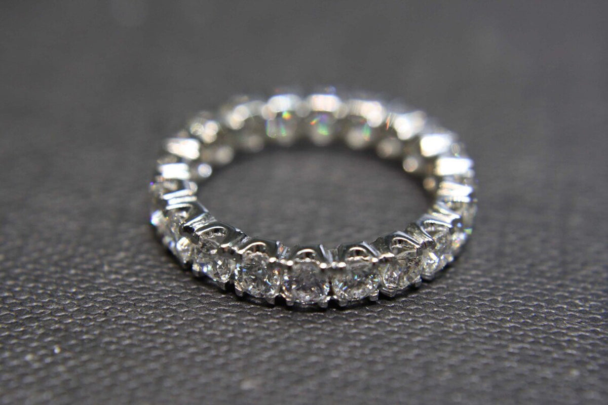 Diamond Wedding Eternity Band - HN JEWELRY