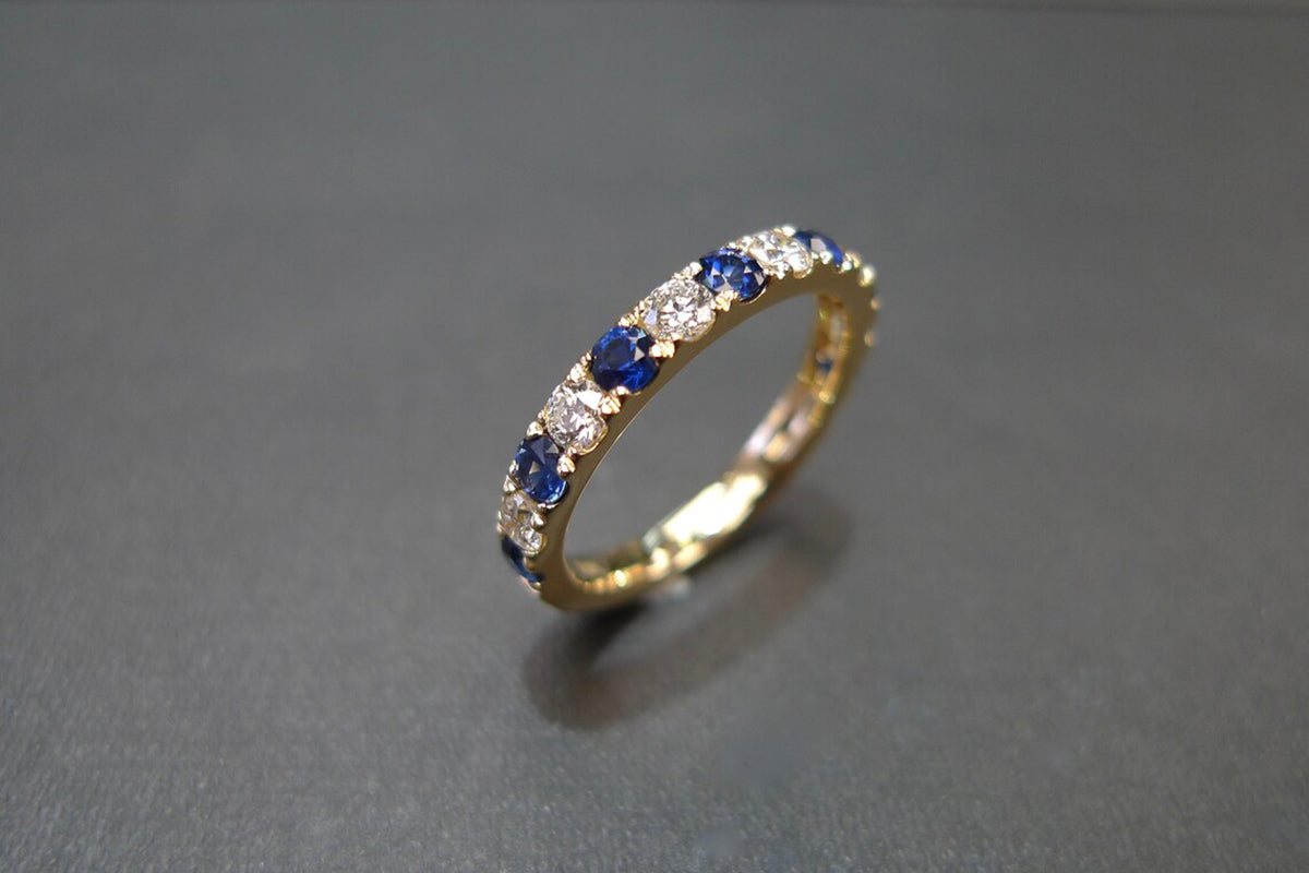 Blue Sapphire and Diamond Ring - HN JEWELRY
