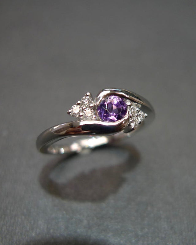Amethyst and Diamond Ring in White Gold - HN JEWELRY
