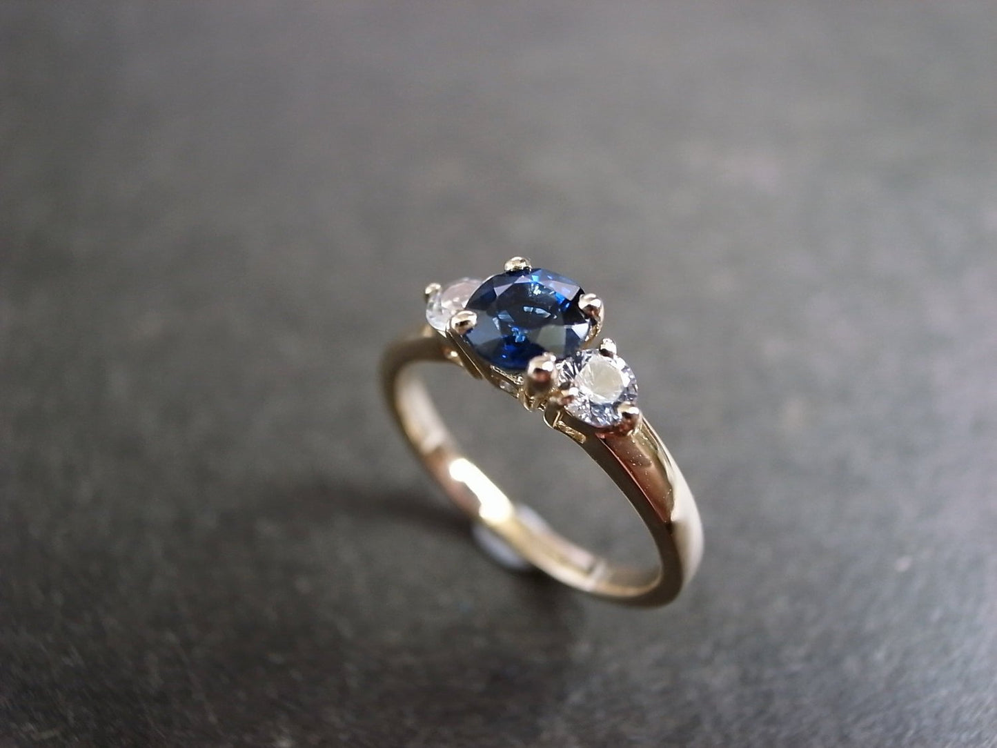 Blue Sapphire & White Sapphire Ring - HN JEWELRY