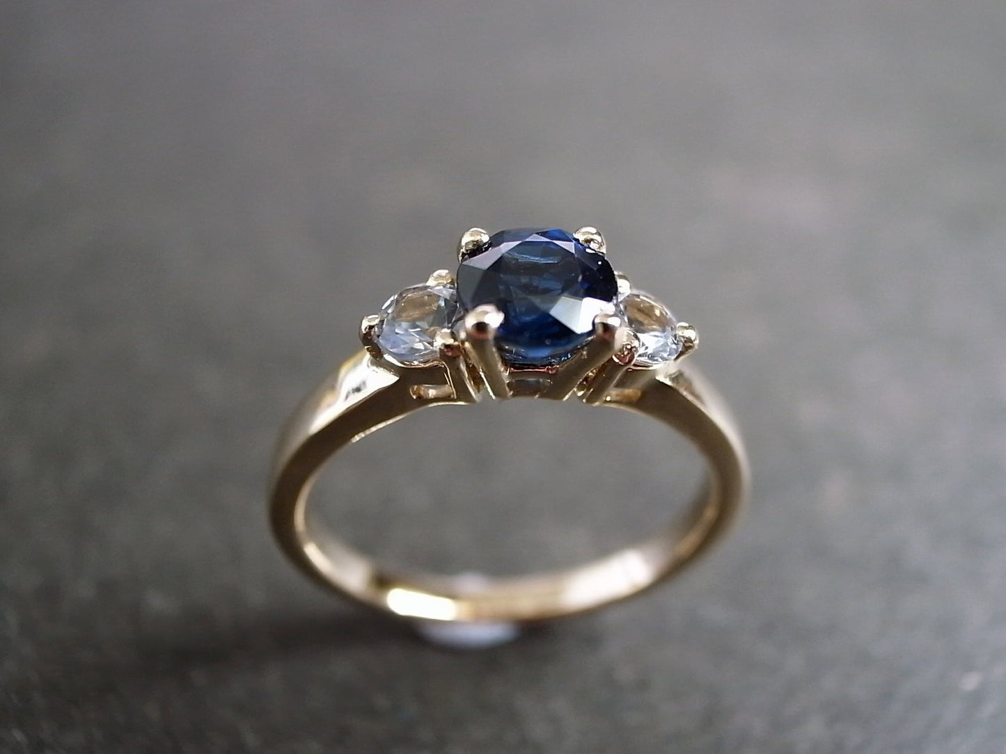 Blue Sapphire & White Sapphire Ring - HN JEWELRY